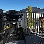 Apartman Bernstein Pouch